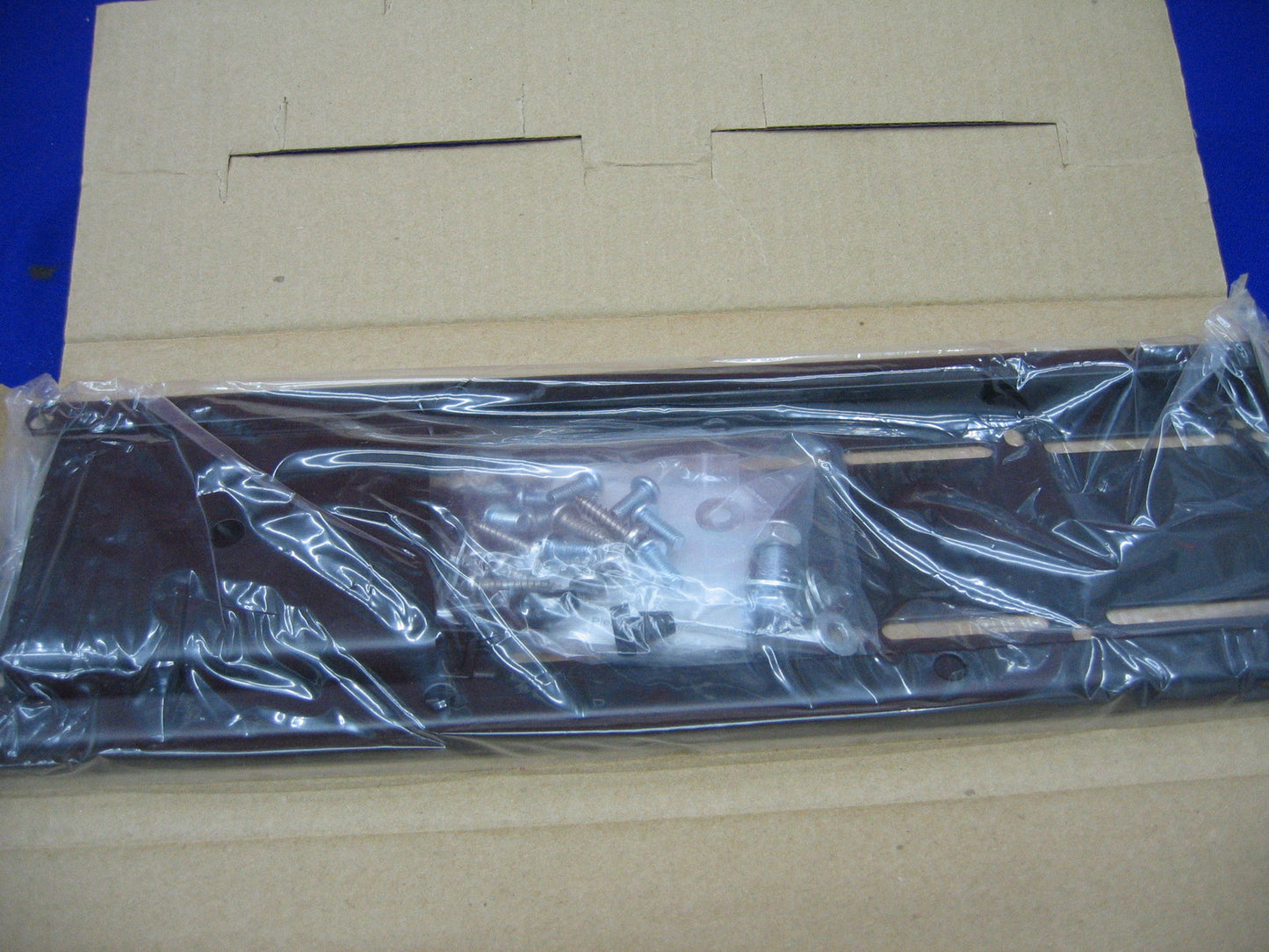 TECH-RISE PRODUCTS LTD #Y92038-130H UNI/SR350/B#N PC-HALTERUNG ZUM SCHIEBEN UND DREHEN