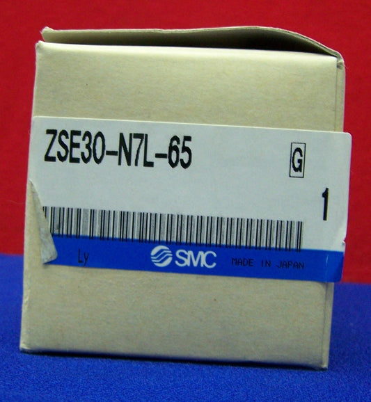 SMC ZSE30-N7L-65 VACUUM SWITCH HIGH PRECISION