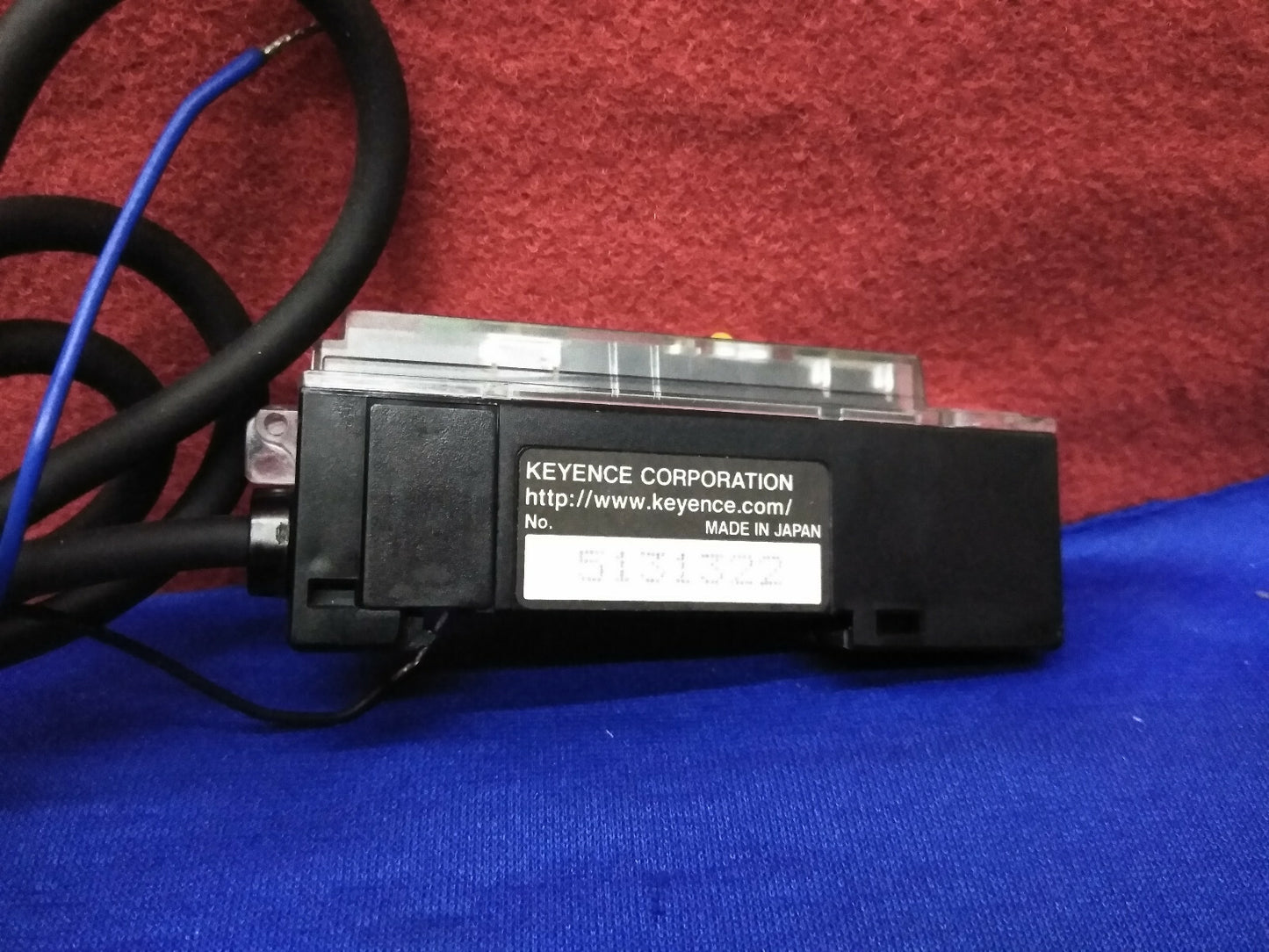 KEYENCE ES-M1 PROXIMITY SWITCH AMPLIFIER ITEM IS MISSING COVER