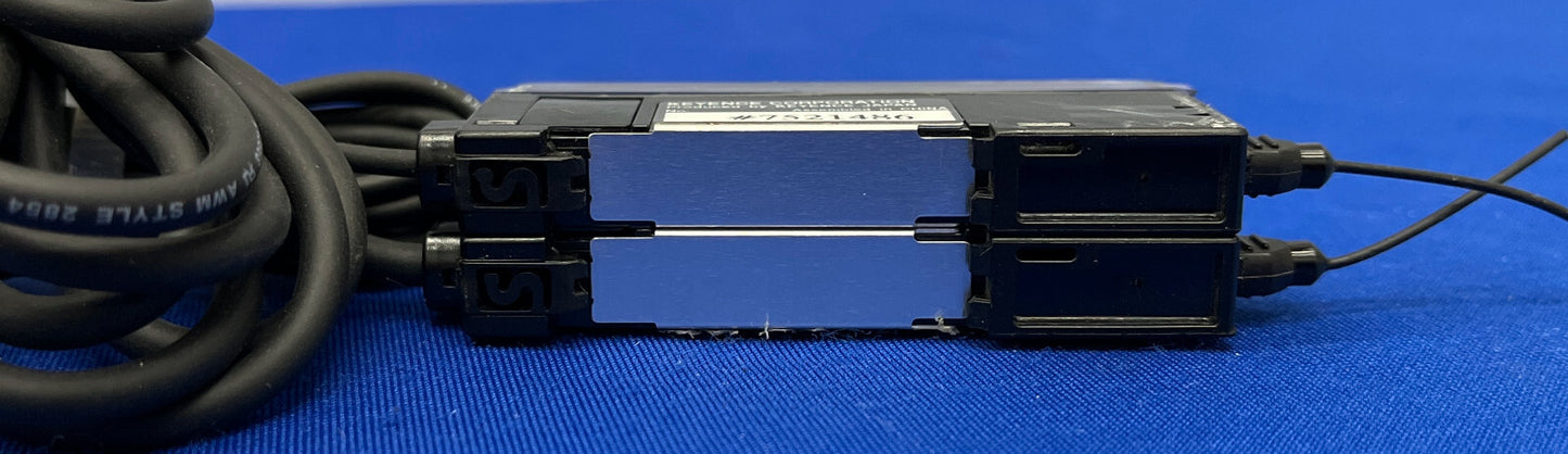 KEYENCE FS-V11-P PHOTOELECTRIC AMPLIFIER & FS-V12-P FIBER OPTIC AMPLIFIER