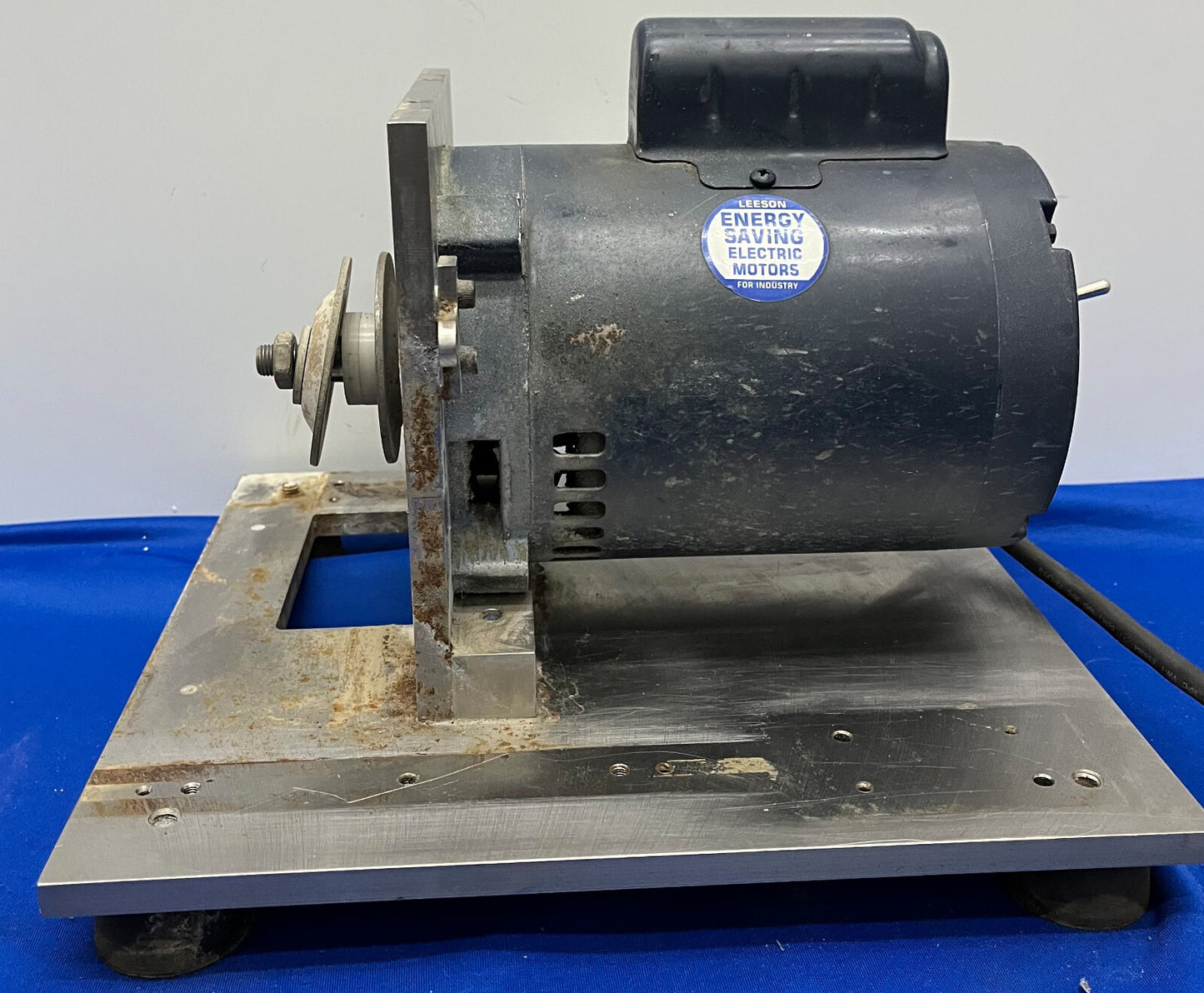 LEESON ELECTRIC A4C34DC7F 100207.00 MOTOR 1/2 HP GRINDING PLATFORM 5/8" SHAFT