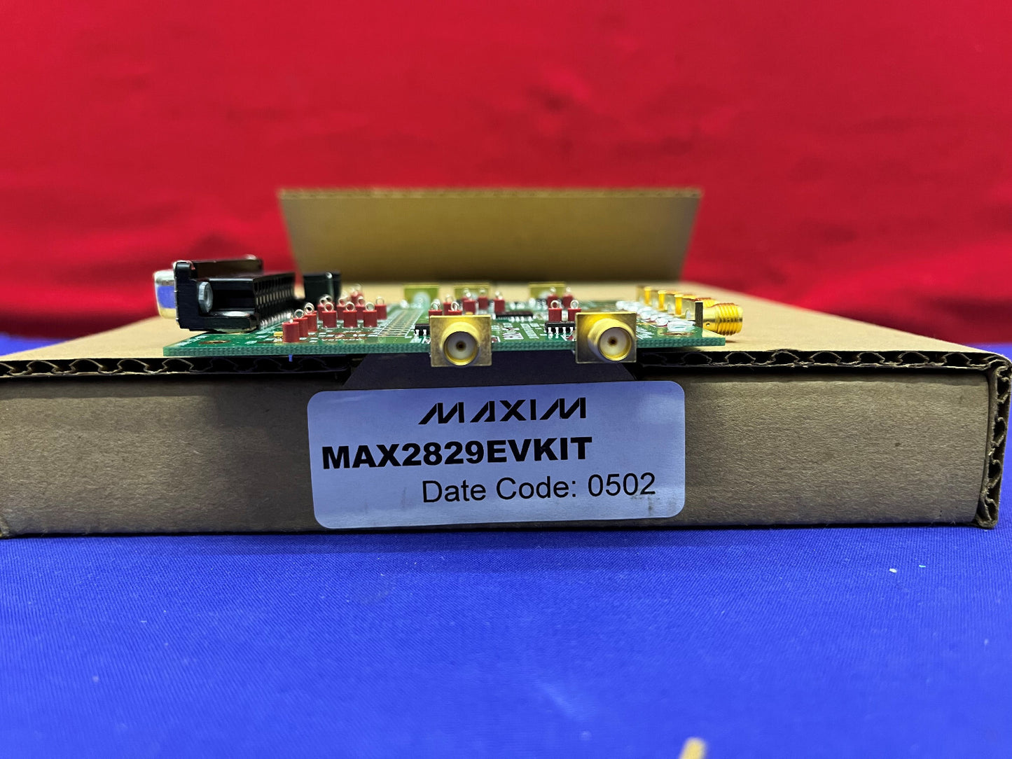 Maxim MAX2829EVKit Development Tools Evaluation Kit