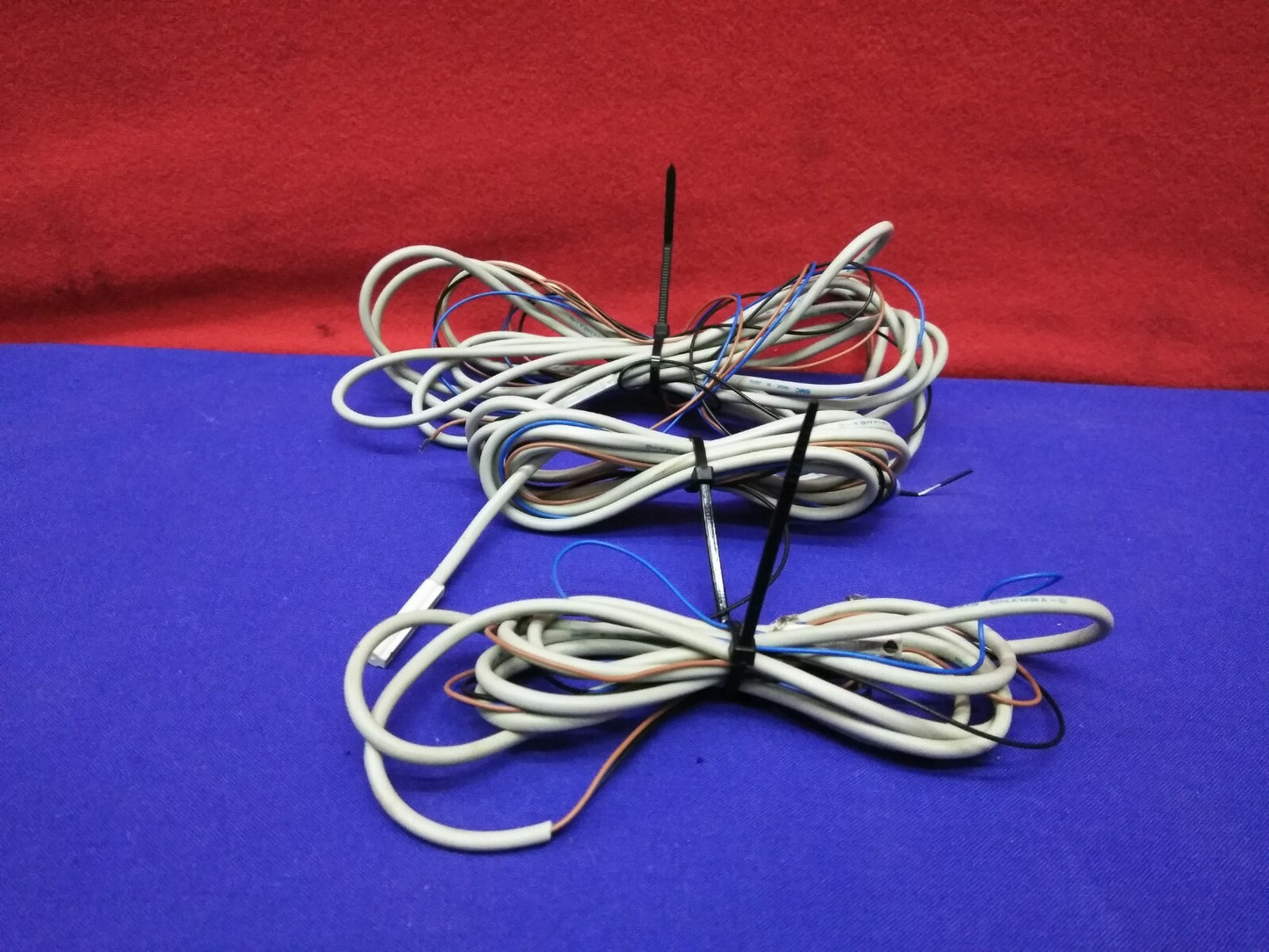 1 LOT QTY OF 3 - SMC D-M9N SENSORS