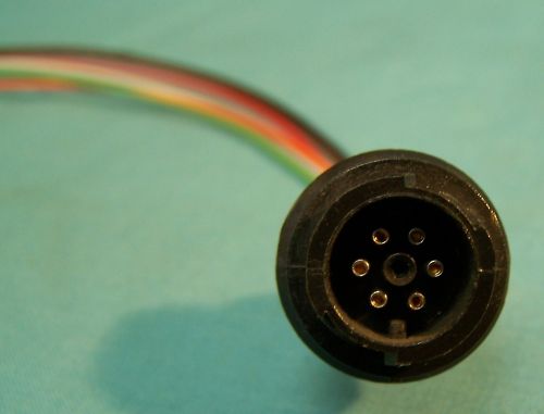 BAJONETT-BUCHSE, 6-DRAHT-PIN-KABELSTECKER, PANELMONTAGE, VORVERDRAHTET MIT 12-ZOLL-LEITUNGEN