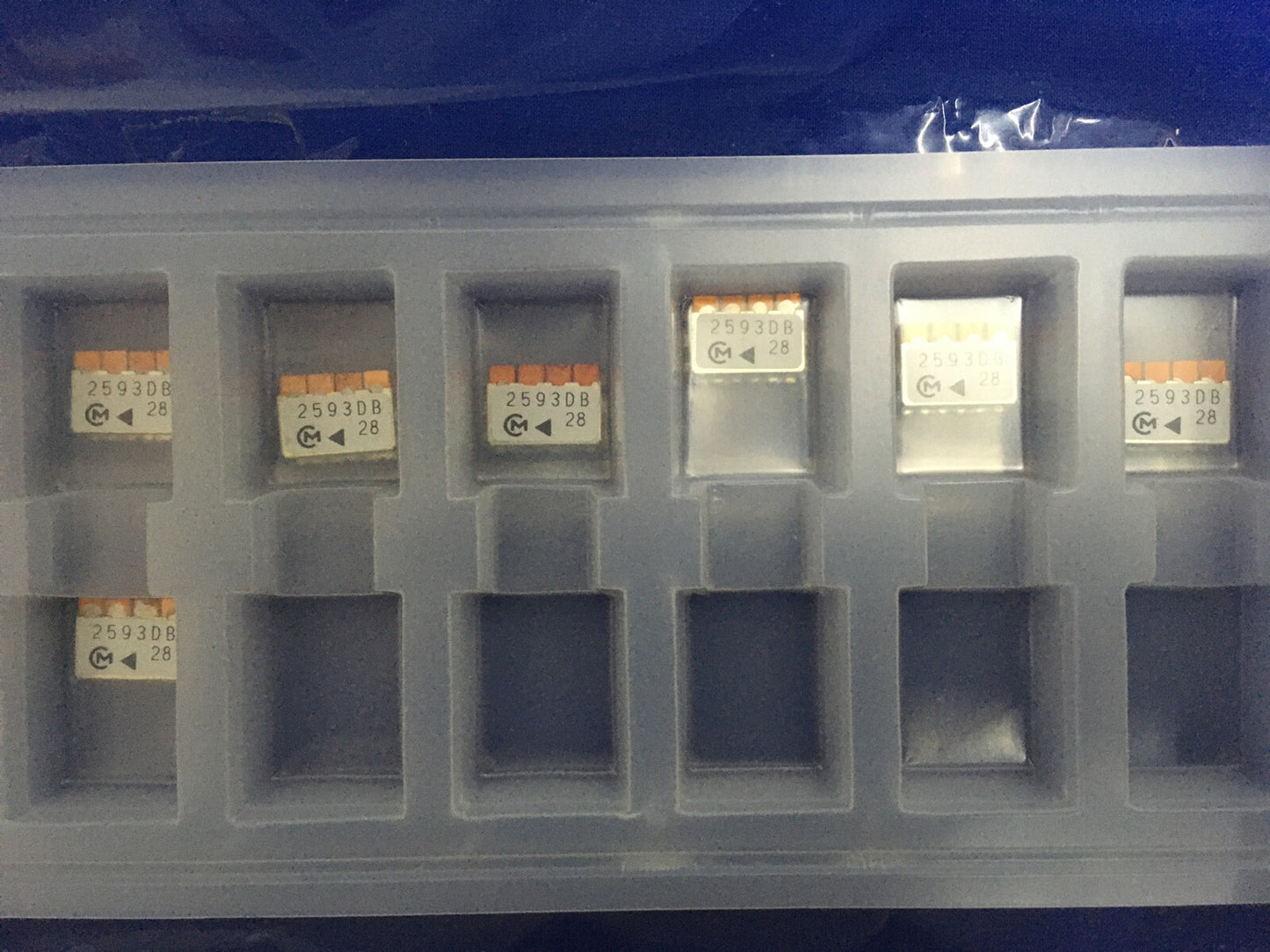 1 LOT, MENGE MIT 15 - MURATA 2593DB, SAW-FILTER FÜR ELEKTRONISCHE KOMPONENTEN