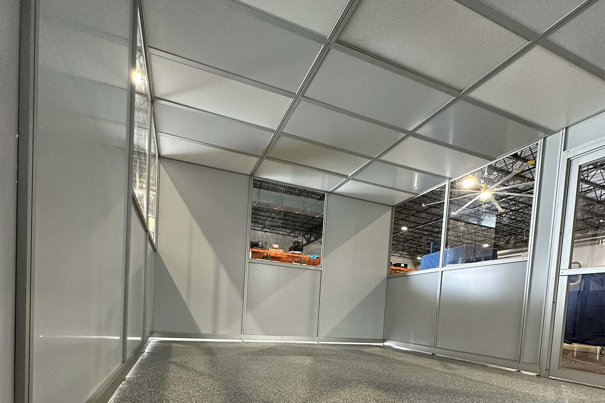 mmbt-metro-cad-cleanroom-hard-wall-door-ceiling-hepas-floor