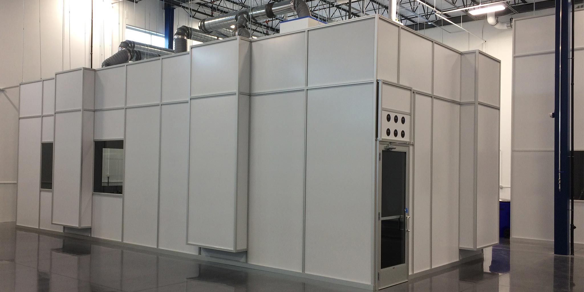 mmbt metro cad white hardwall cleanroom whole view left side and corner door on front