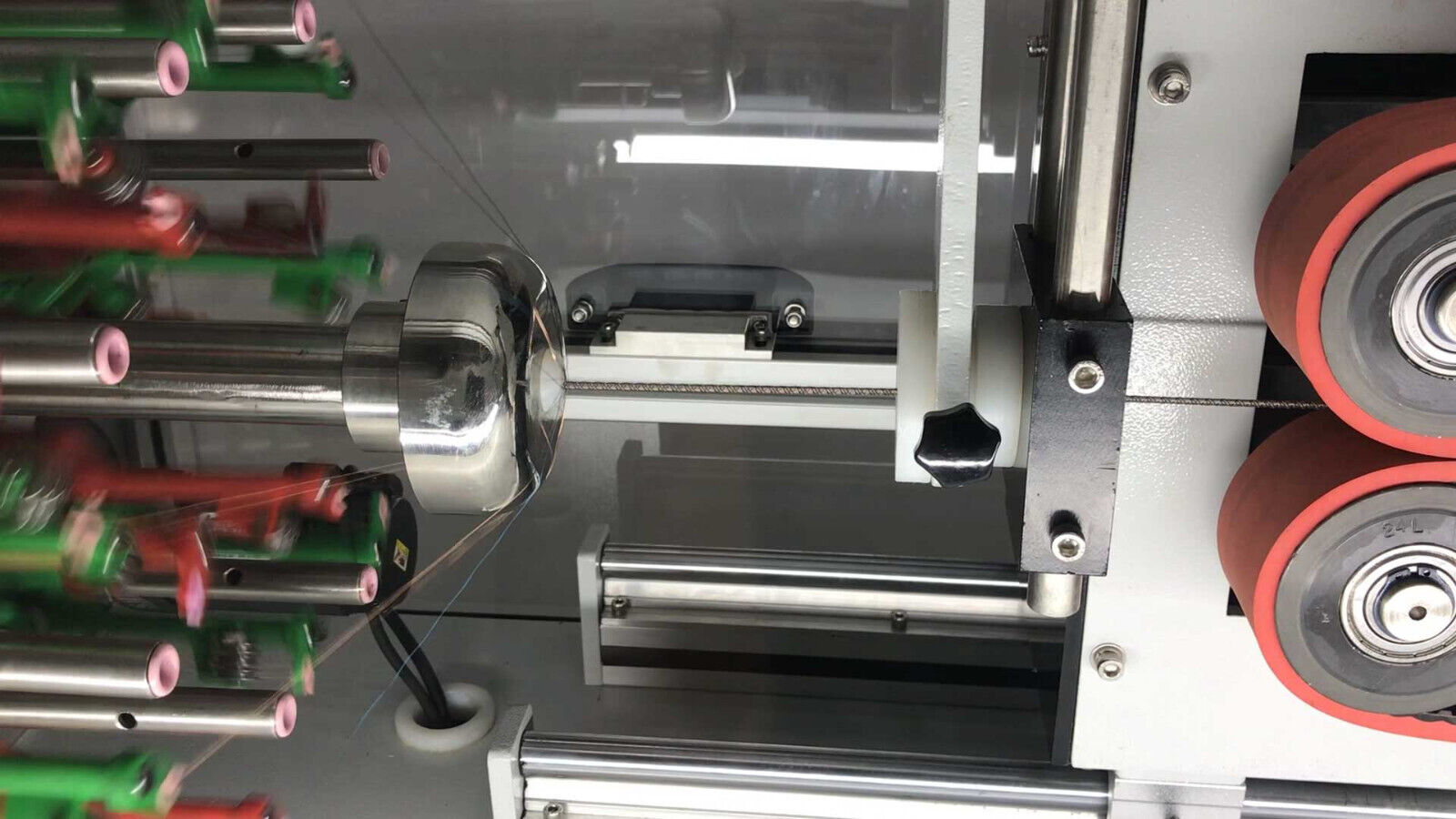 mmbt-metro-cad-medical-braider-close-up View