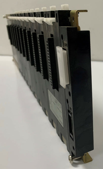 Omron C200HW-BC101-V1 10-slot backplane basiseenheid
