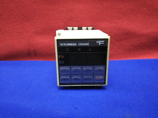 OMEGA CN4400 TEMPERATURE CONTROLLER