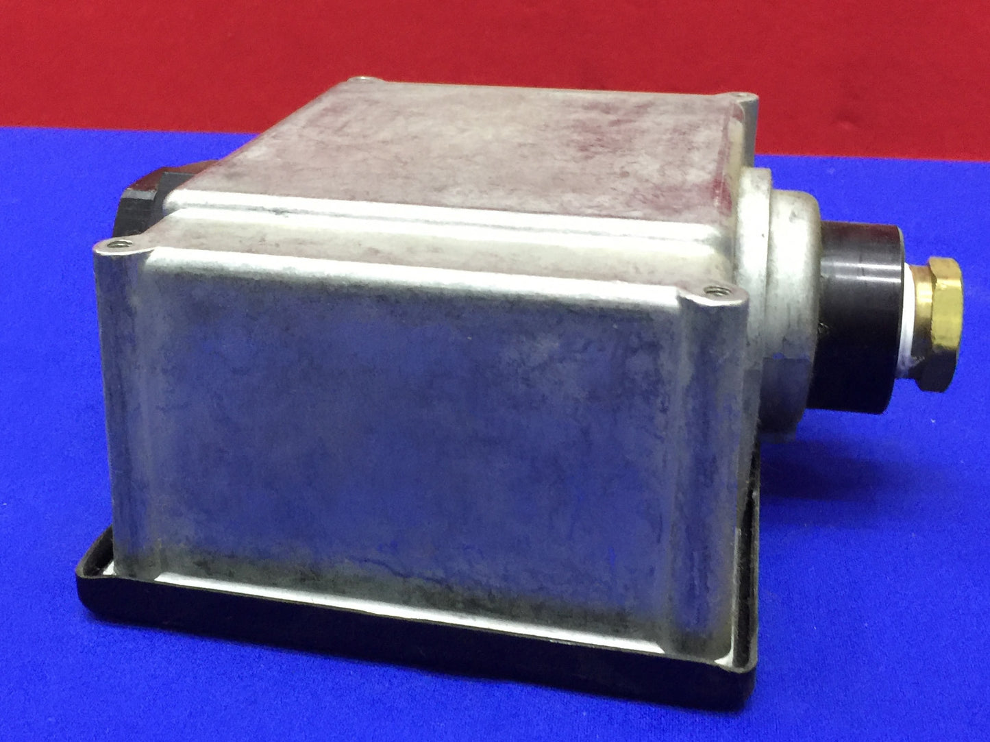 HEDLAND FLOW - ALERT 781305 / 781-305 FLOW METER WITH ELECTRICAL SIGNAL