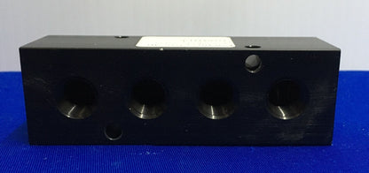 PNEUMADYNE M20-250-4 MANIFOLD 3/8" INLET SIZE 1/4" OUTLET SIZE NPT