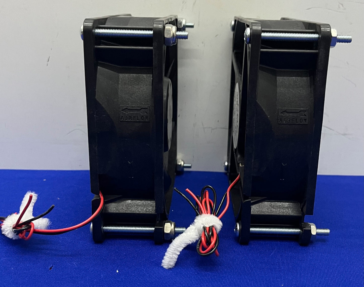 NMB 2-PIN AXIAL COOLING FAN 4715KL-04W-B10 12V - 1 LOT QTY 2