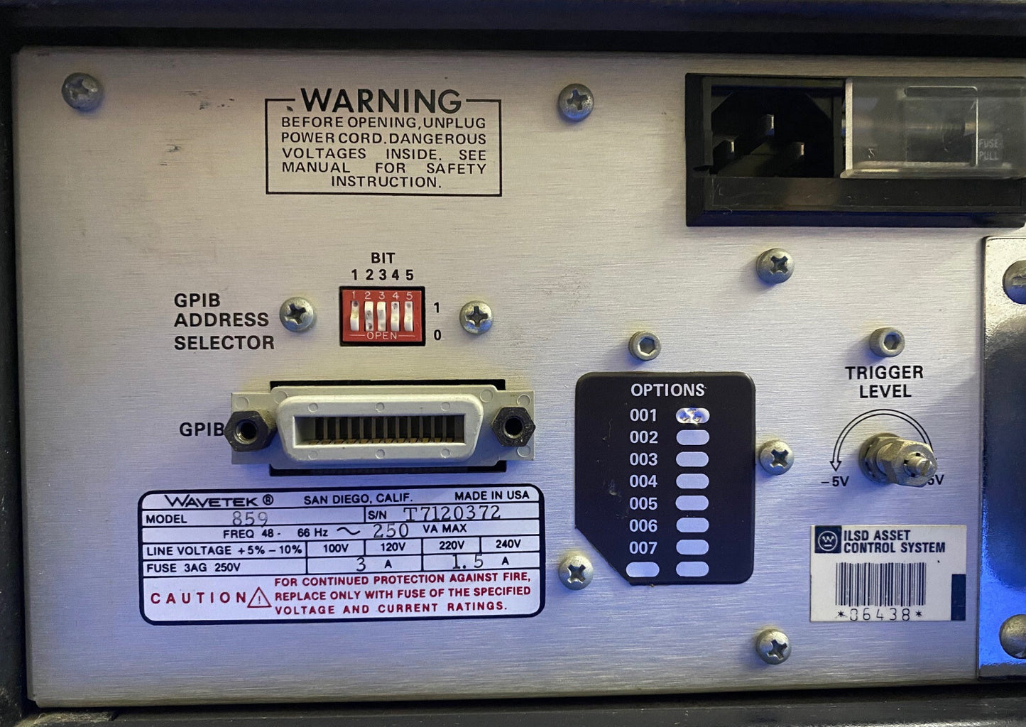 WAVETEK 859 PROGRAMMABLE PULSE GENERATOR -PARTS/REPAIR UNABLE TO TEST