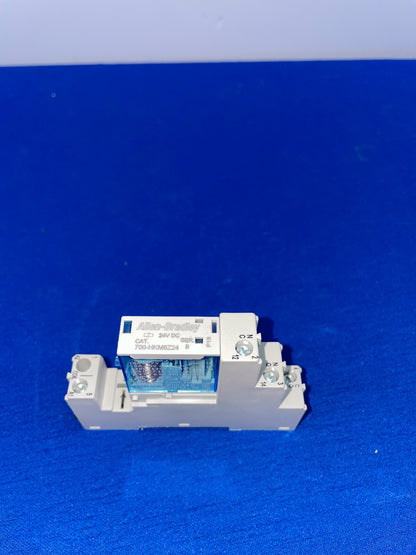 ALLEN-BRADLEY, 700-HN221, SERIE B, CON RELÉ ALLEN-BRADLEY 700-HKM6Z24 DE 24 V CC