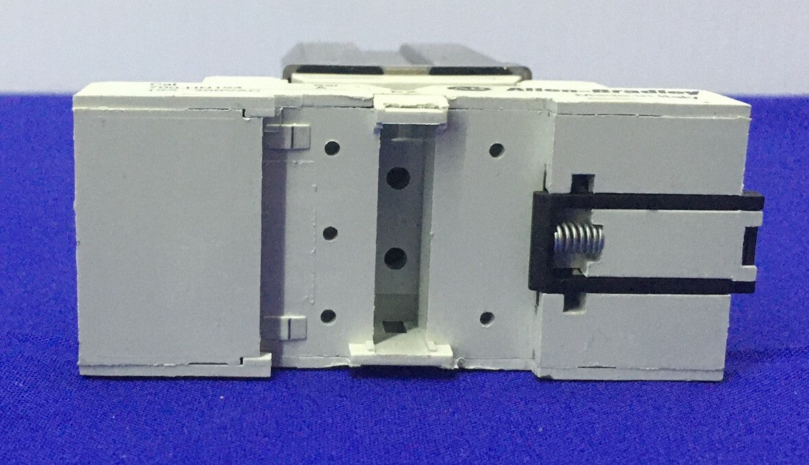 Allen-Bradley Allen Bradley AB 700-HB33Z24-4 SER E GENERAL PURPOSE RELAY