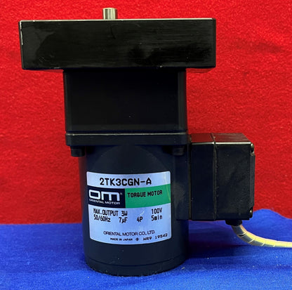 OM Oriental Motor AC Torque 2TK3CGN-A Motor w/ 2GN3.6K Gear Head