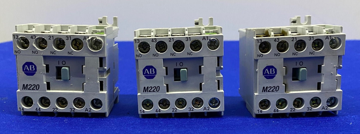 Allen Bradley AB M220 700DC-M220* SER A CONTACTOR - 1 LOT QTY 3