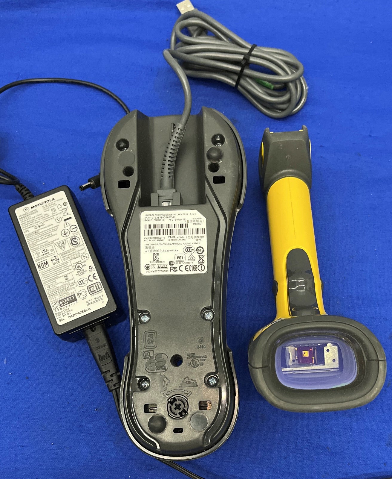 SYMBOL MOTOROLA BARCODE SCANNER LS3578-FZ2005WR mit LADEHALTERUNG