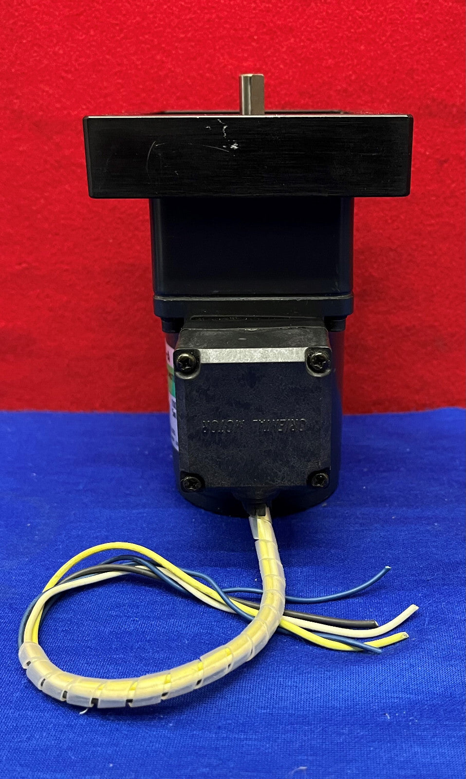 OM Oriental Motor AC Torque 2TK3CGN-A Motor w/ 2GN3.6K Gear Head