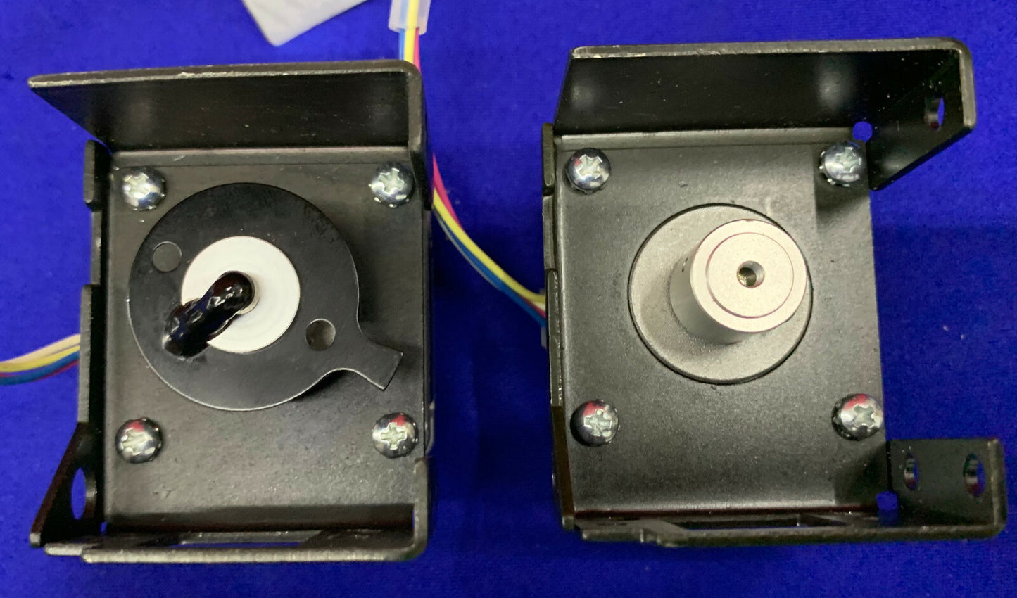1 LOT QTY 2 - SHINANO KENSHI STEPPER MOTOR STH-39C016