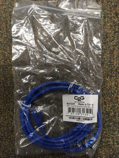 C2G QTE 2 27141 3' CAT6 SNAGLESS BLEU QTE 1 31341 5' CAT6 SNAGLESS BLEU