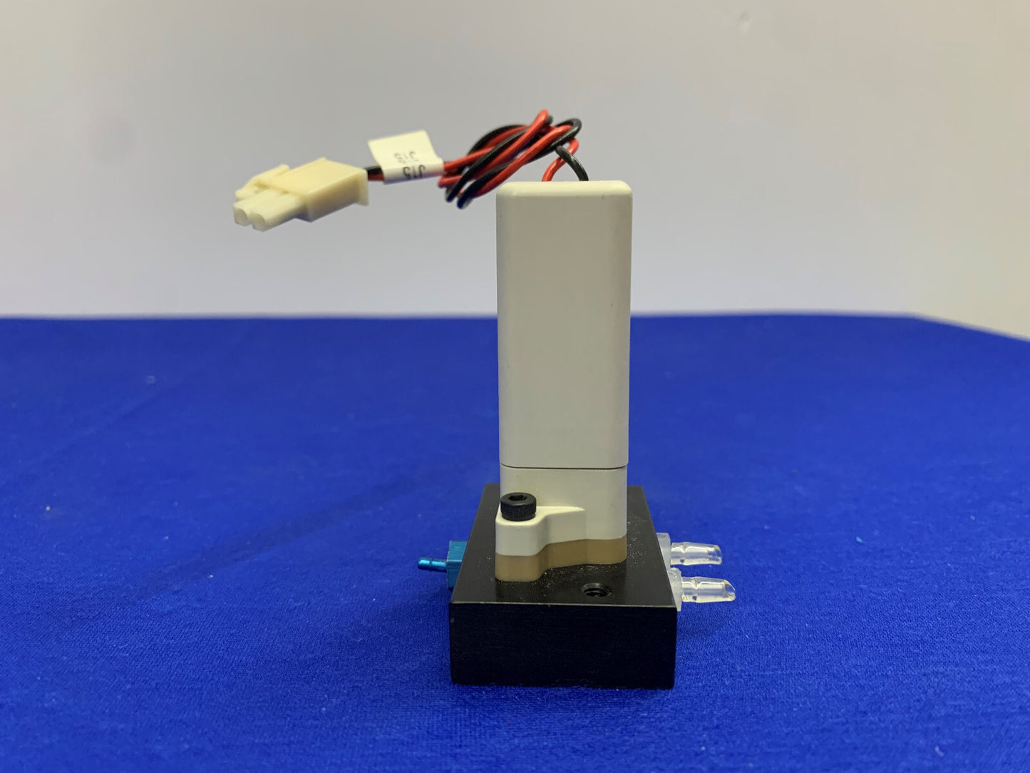 SMC LVM215-5B-X22 SOLENOID VALVE