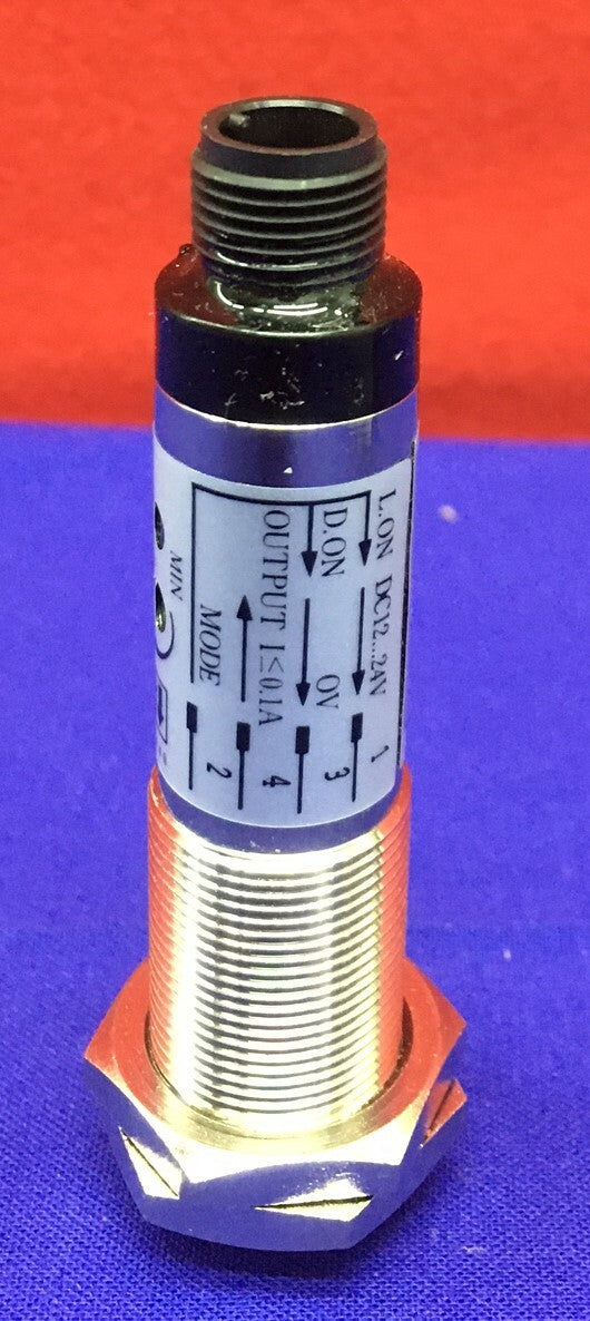 SICK VT180-N440 / 6008794 PHOTOELECTRIC PROXIMITY SENSOR