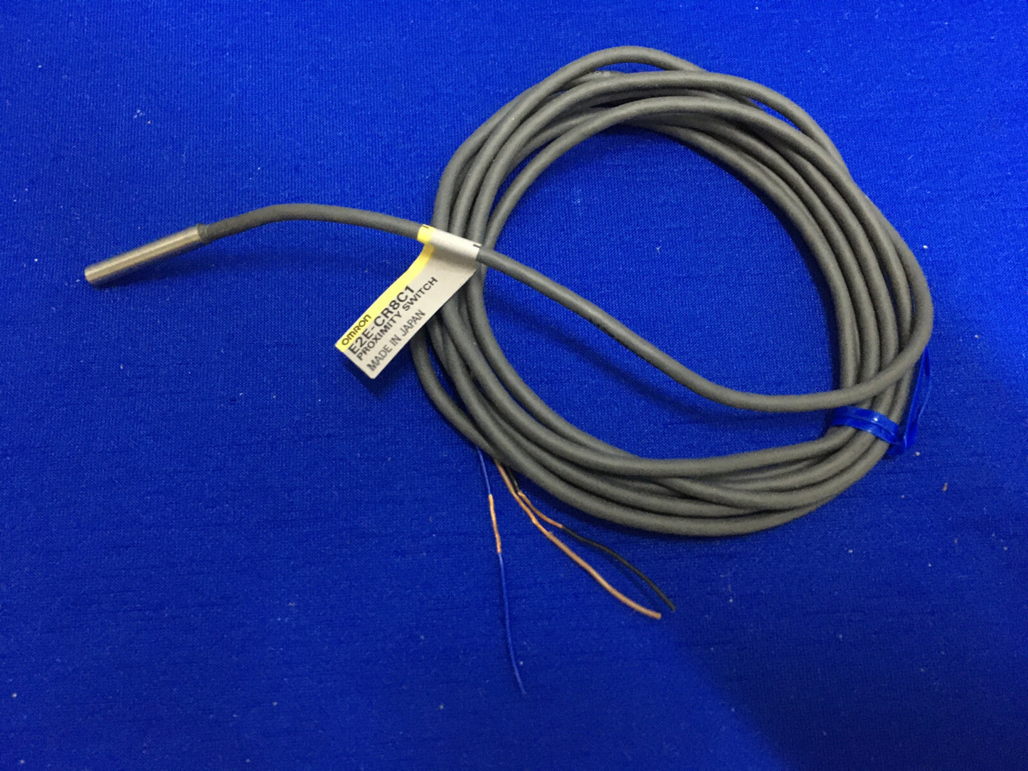 OMRON E2E-CR8C1 PROXIMITY SWITCH