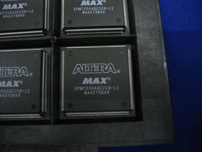 ALTERA EPM7256AQC208-12 BAA279849 プログラマブルロジックデバイス