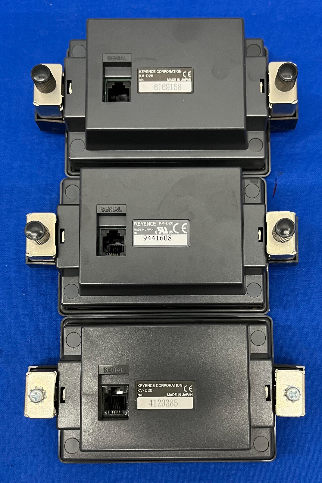KEYENCE CORP KV-D20 OPERATOR INTERFACE PANEL 4 LINE - PARTS/REPAIR - 1 LOT QTY 3