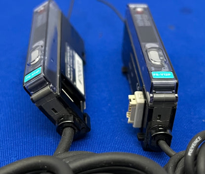 KEYENCE FS-V11-P PHOTOELECTRIC AMPLIFIER  & FS-V12-P FIBER OPTIC AMPLIFIER