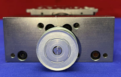 Guida THK LM HSR12RM con vite e piastra di supporto