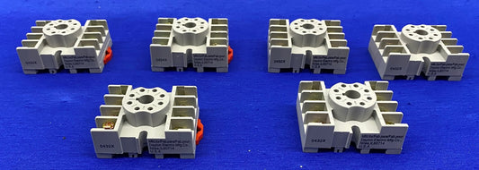 1 LOT QTY 6 - DAYTON ® 5X852M DIN RAIL MOUNT RELAY SOCKET