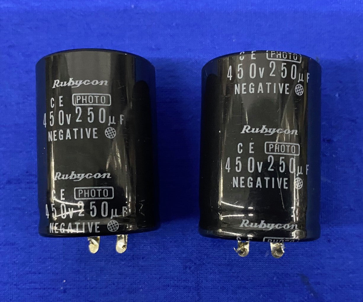 RUBYCON 450V250uF CAPACITOR, ITEMS ARE USED, SELLING AS '1 LOT QTY 2'