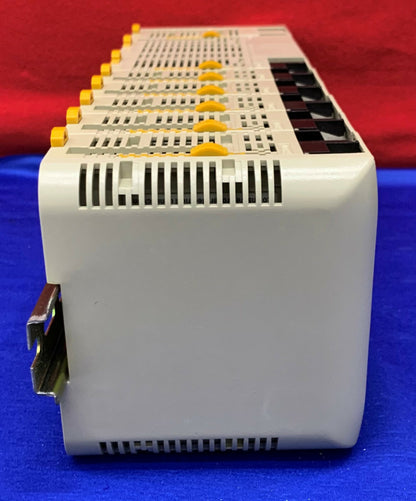 Controllore programmabile Omron Sysmac CQM1 PA203 CPU21 OCH ID212 (3X) OC222 (2X)