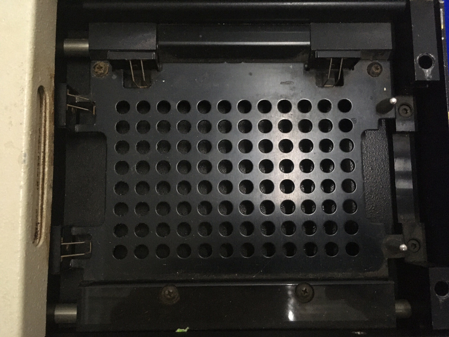 PIÈCES/RÉPARATION LECTEUR DE MICROPLAQUES BIO-RAD 3550 110/120 VCA 2 A 50/60 Hz