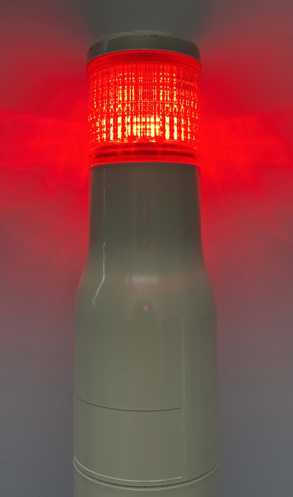 SCHNEIDER ELECTRIC XVC4M1 100-240 V ROTER LICHTMASTTURM HARMONY mit EIN-/AUS-SCHALTER