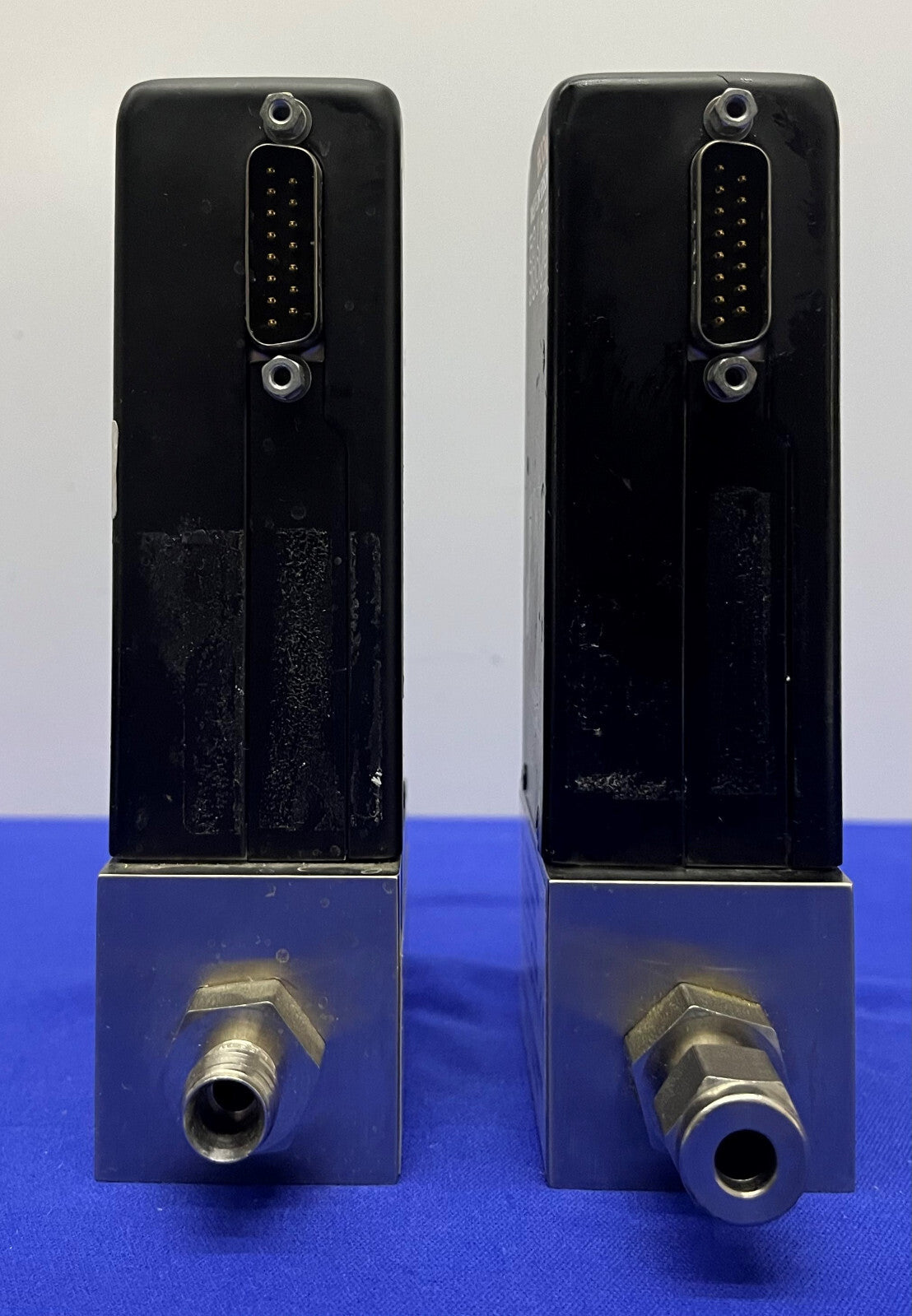 BROOKS INSTRUMENTS 5860E 5860EA154QEA  MASS FLOW SENSOR - 1 LOT QTY 2