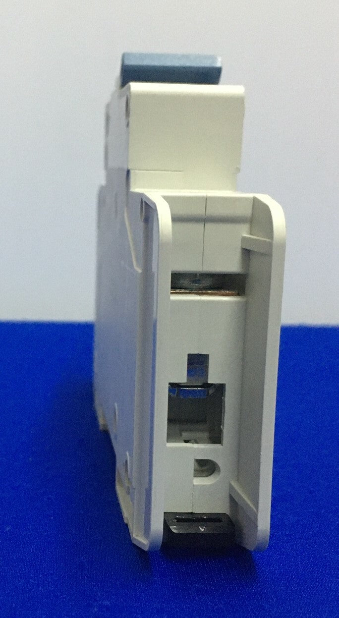 Allen-Bradley Allen Bradley AB 1489-A 1489-A1D050 SER A CIRCUIT BREAKER 1 POLE