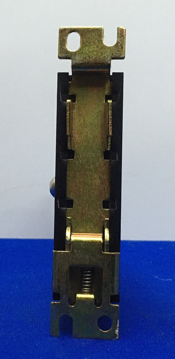 CARLO GAVAZZI RJ1A23D20E SOLID STATE RELAIS MINI