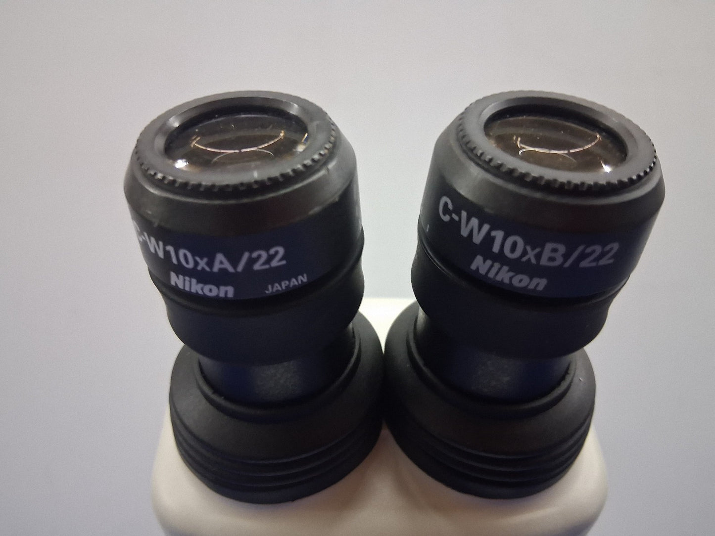 MICROSCOPE NIKON SMZ 745 6,7X-50X AVEC SUPPORT NIKON C-PSN 213406 ET ÉCLAIRAGE LED 