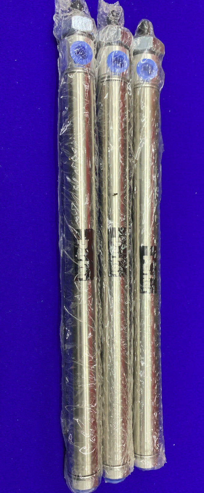QTY 3 - PARKER WD435296 A 00.75 BORE DSRMB 8.000" ROUND BODY PNEUMATIC CYLINDERS