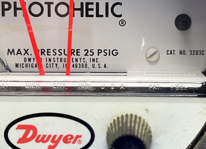 DWYER 3203C Photohelic MAX Pressure 25PSIG 120VAC