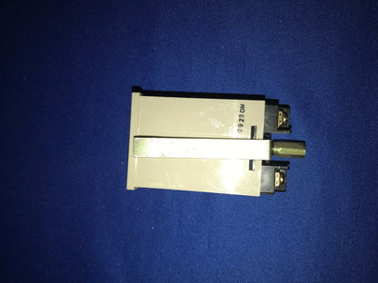 CONTATORE DIGITALE OMRON MODELLO H7EC-FBY