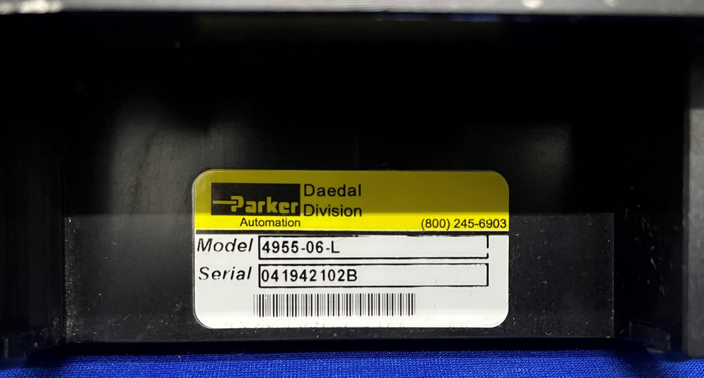 Parker Daedal 4955-06-L Manual Driven Positioner Stage Ball screw w/Lock