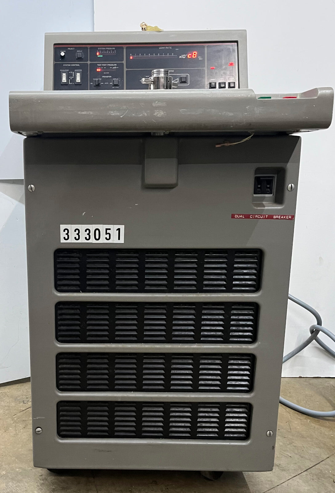 ESPECTRÓMETRO DE MASAS DE HELIO VARIAN AUTO-TEST 947 - DETECTOR DE FUGAS - PARA PIEZAS/REPARACIÓN H2 