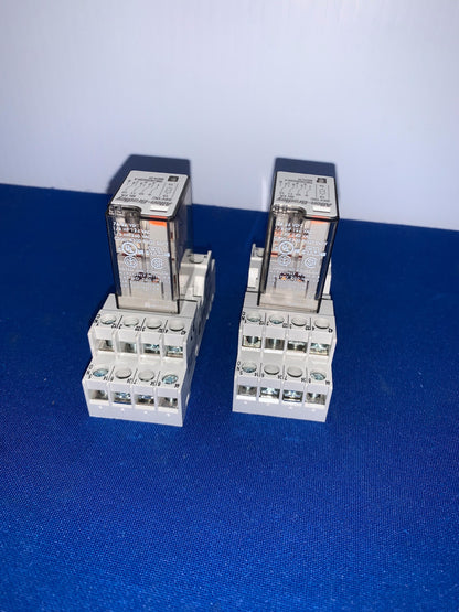 ALLEN-BRADLEY, 700-HC24Z24-4, RELAY, SELLING AS 1 LOT QTY 2 FOR $30
