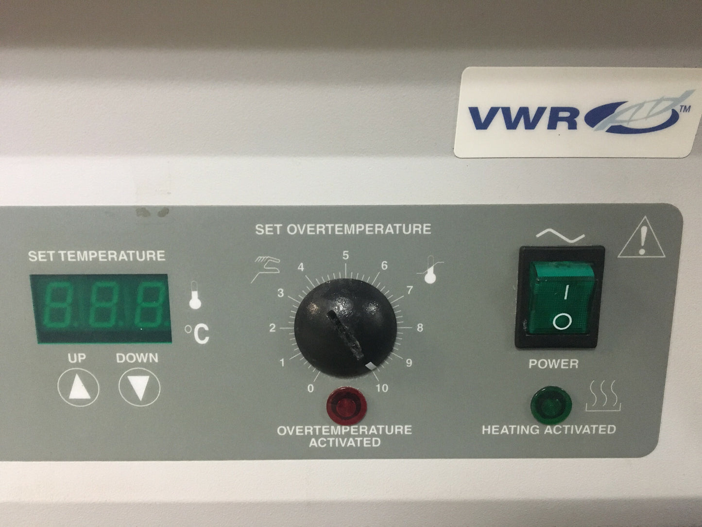 VWR DIGITAL HEATED WATER BATH 14lt 1235PC PT# 9020920 SHELDON 11.8"x12.8"x5.8"