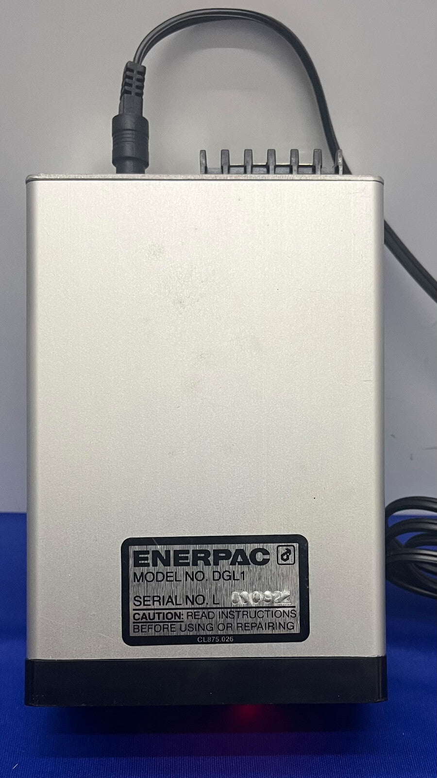 ENERPAC DGL1 / DGL-1  DIGITAL PRESSURE GAUGE 10,000 PSI - FOR PARTS/REPAIR